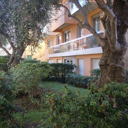 Residence Le Mediterranee Мантон Екстер'єр фото