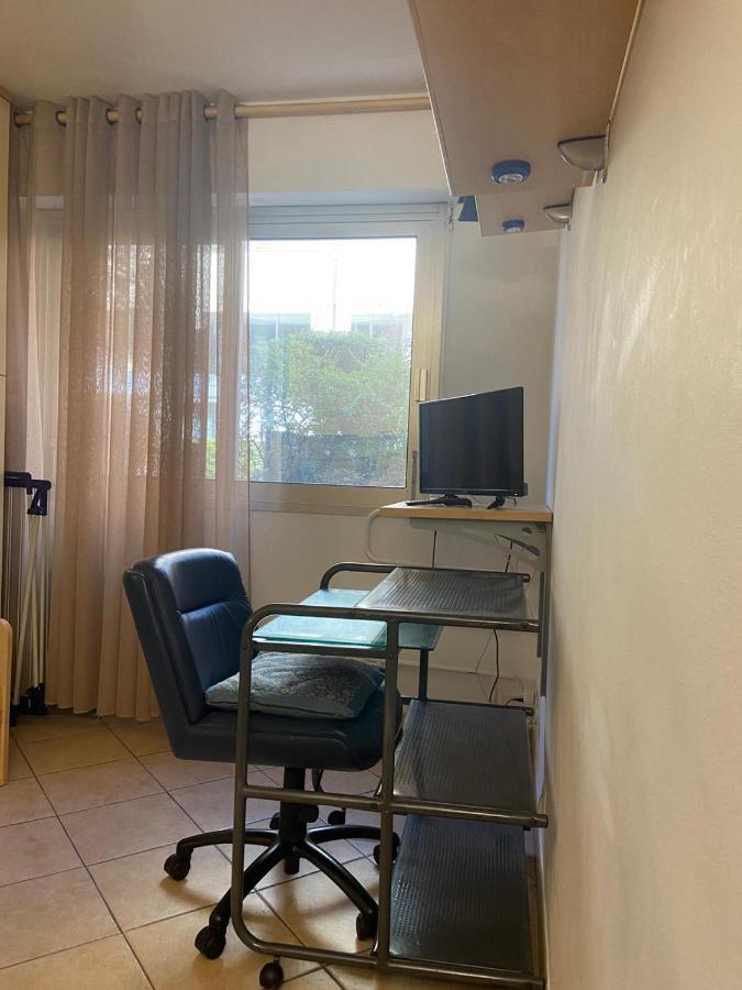 Residence Le Mediterranee Мантон Екстер'єр фото