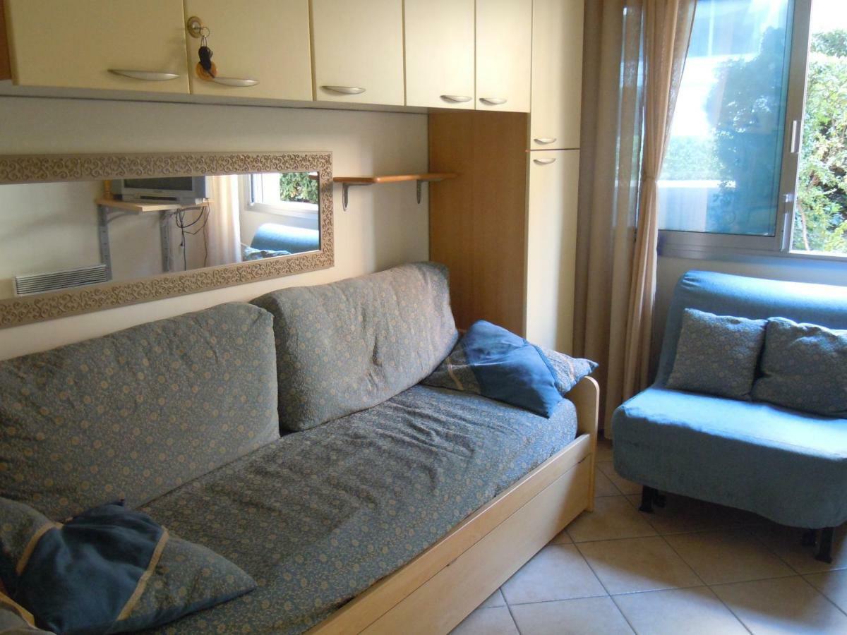 Residence Le Mediterranee Мантон Екстер'єр фото