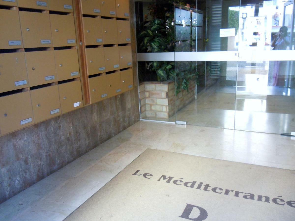 Residence Le Mediterranee Мантон Екстер'єр фото